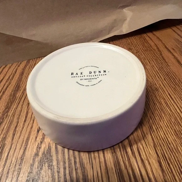 Rae Dunn Artisan Collection Cat Bowl - Picture 4 of 5